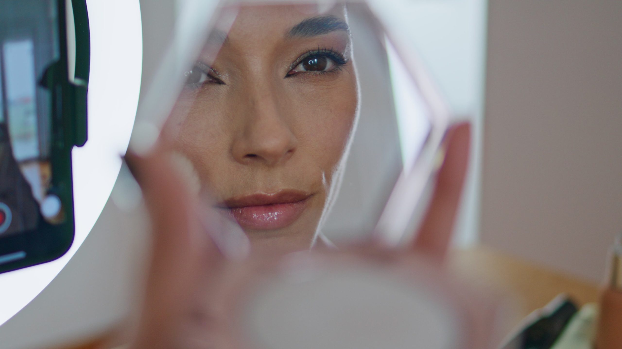 From Cleansing To Serums: A Complete Guide To Glass Skin Perfection
